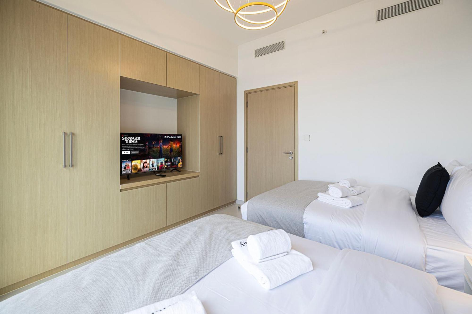 Smartstay At Burj Royale - Full Burj Khalifa View - Brand New Luxury Apartments ดูไบ ภายนอก รูปภาพ