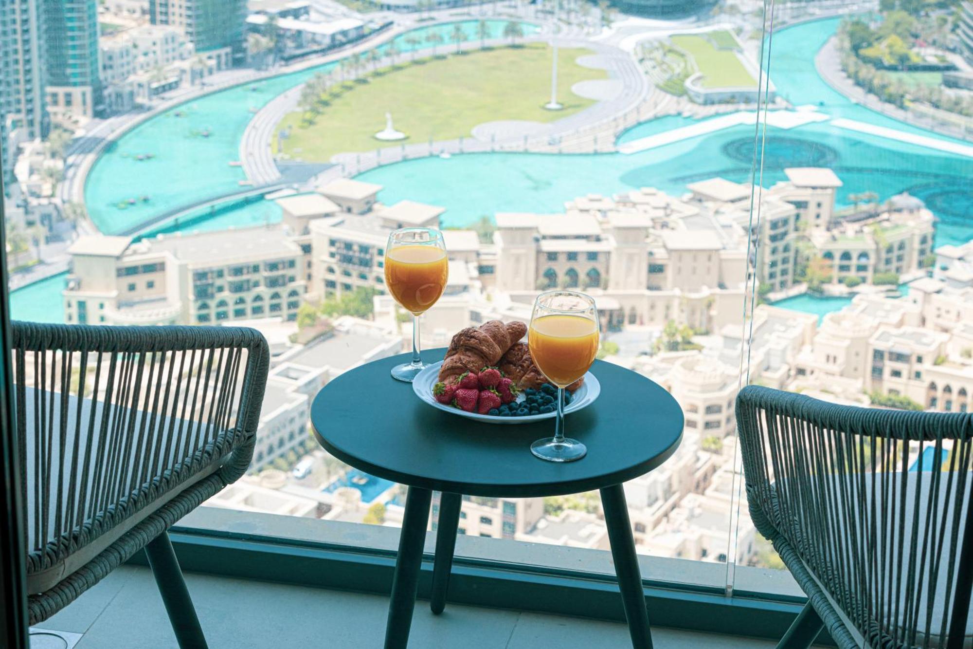 Smartstay At Burj Royale - Full Burj Khalifa View - Brand New Luxury Apartments ดูไบ ภายนอก รูปภาพ